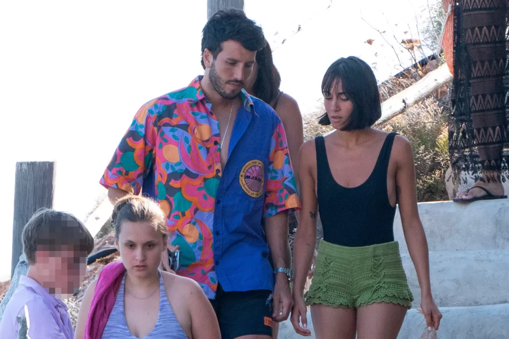 Aitana And Sebastian Yatra Enjoy A Romantic Vacation In Ibiza