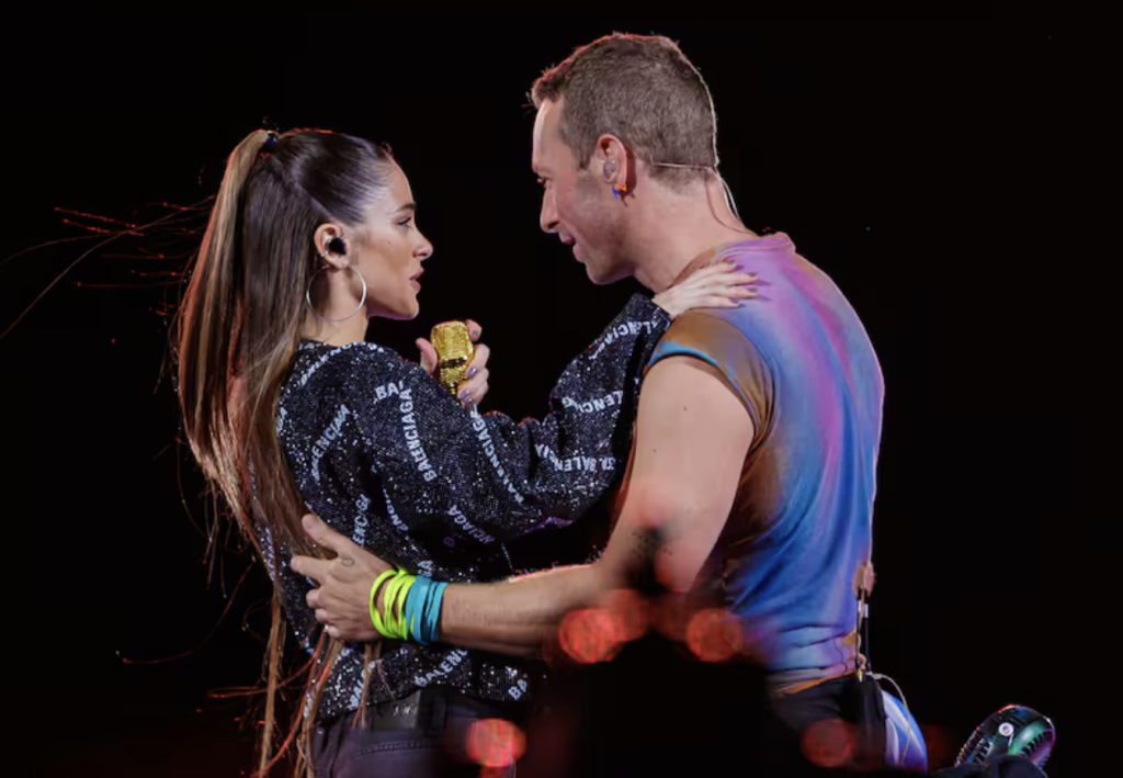 Tini Y Chris Martin